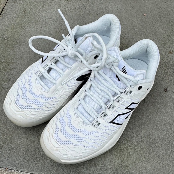 Barely Worn New Balance Fresh Foam X CT-Rally v2 Size 7 Tennis Sneakers - Picture 1 of 7